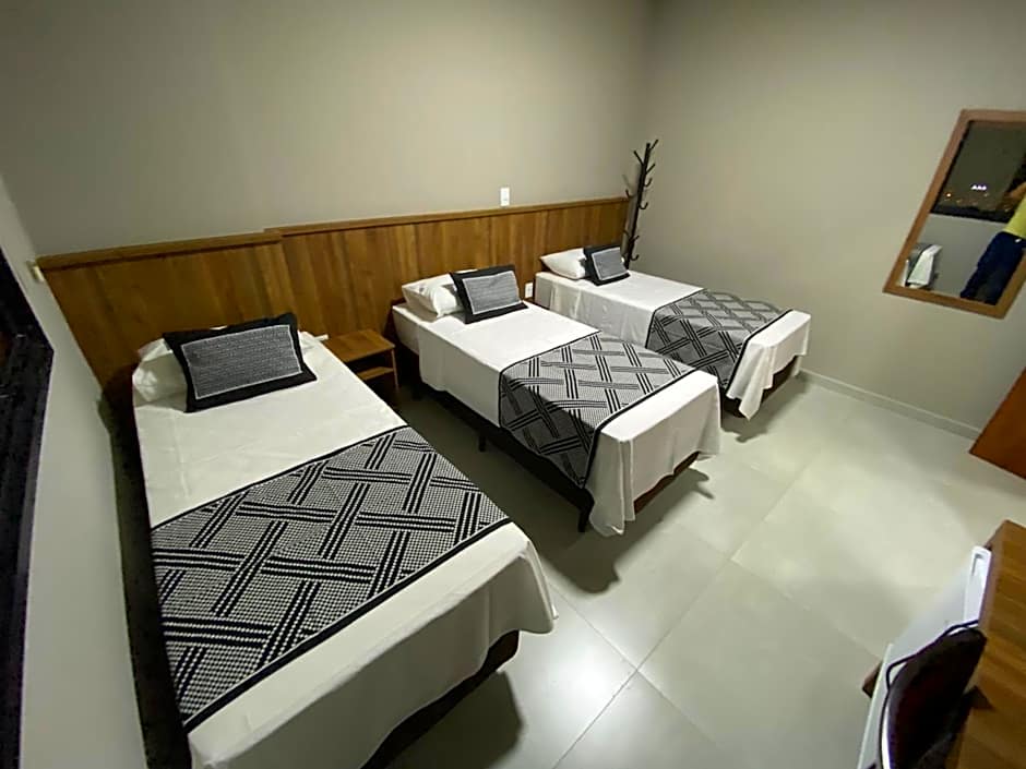 Foto 1 dari 7 — Triple Room