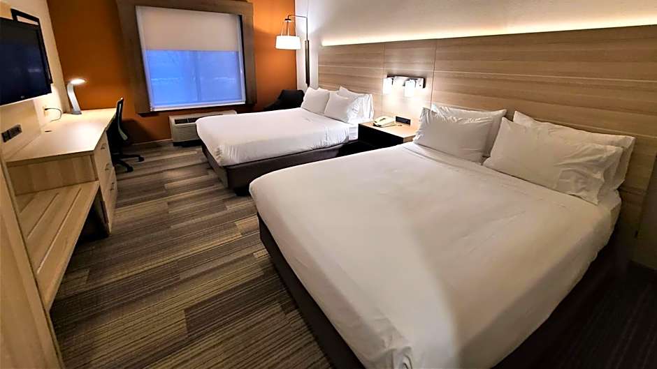 Holiday Inn Express Lordstown Newton Falls Warren By IHG