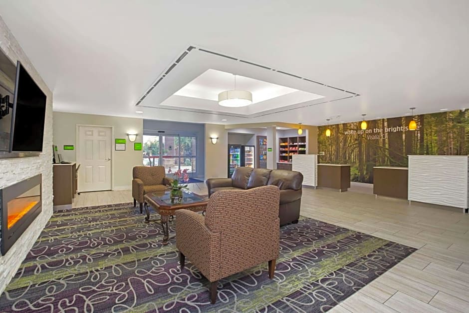 La Quinta Inn & Suites by Wyndham Visalia/Sequoia Gateway