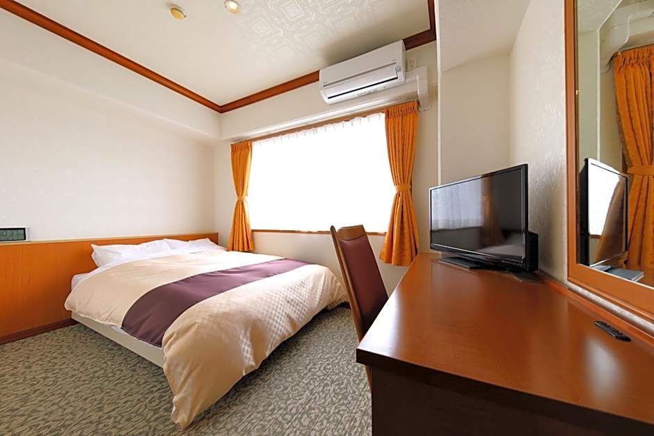 Photo 1 of 3 of Double Room