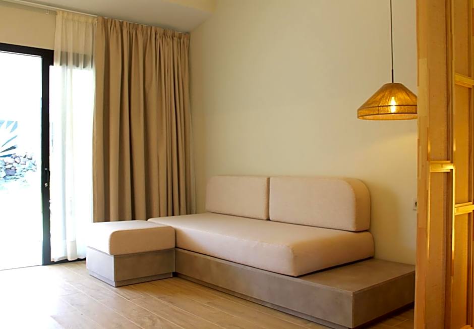 Bungalows Side Shore