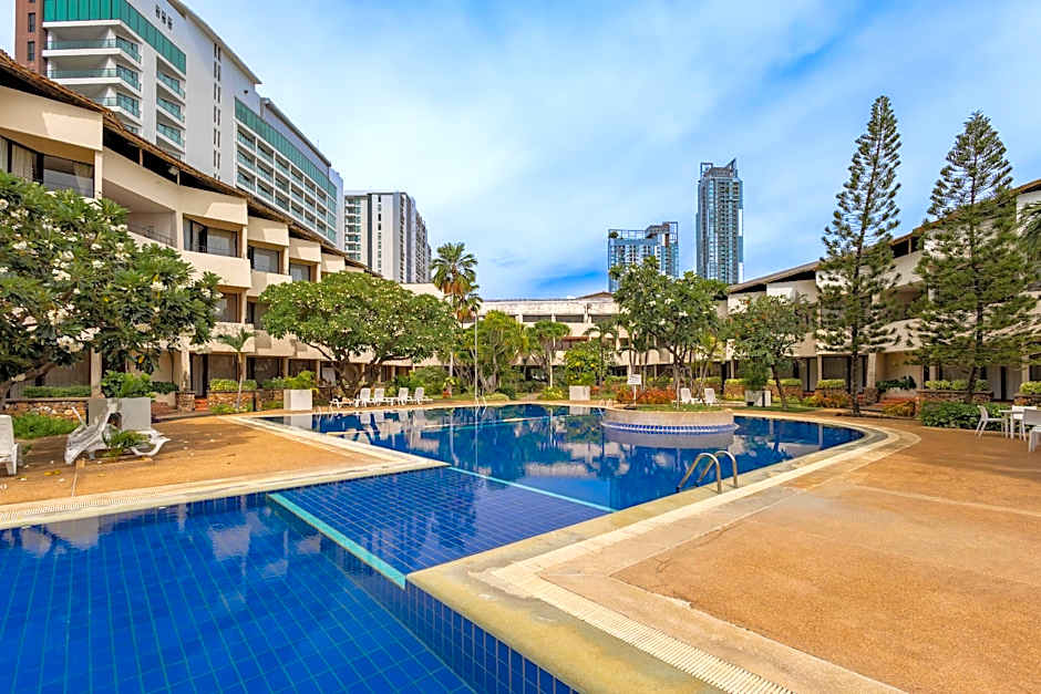Photo 1 of 50 of Hotel Tropicana Pattaya