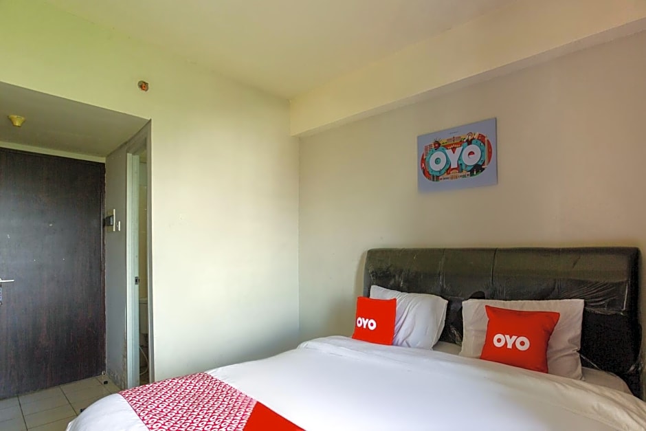 Vaccinated Staff - OYO 2582 Apartemen Serpong Green View