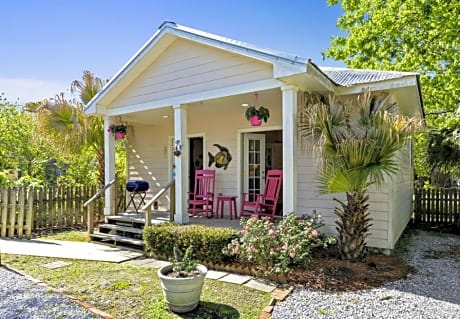 Carroll House Cottages