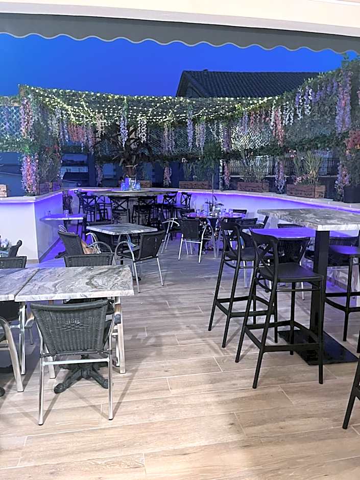 APPART HÔTEL Les Fleurs