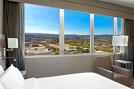 Queen Room with Two Queen Beds and City View