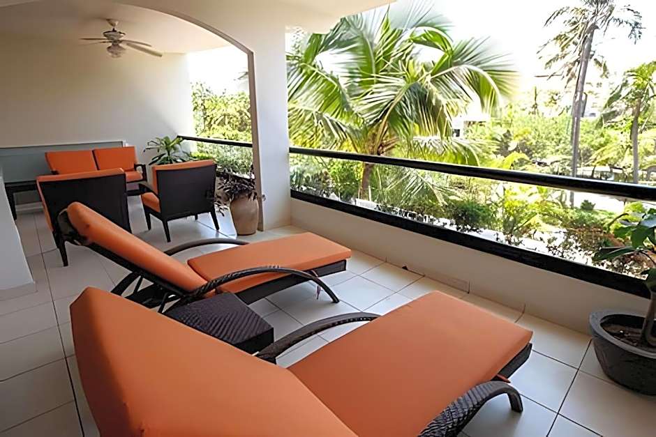 Grand Marina Villas