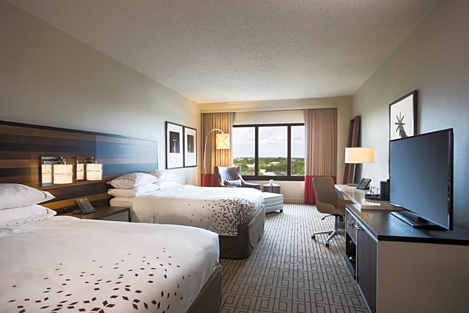 Renaissance Austin Hotel