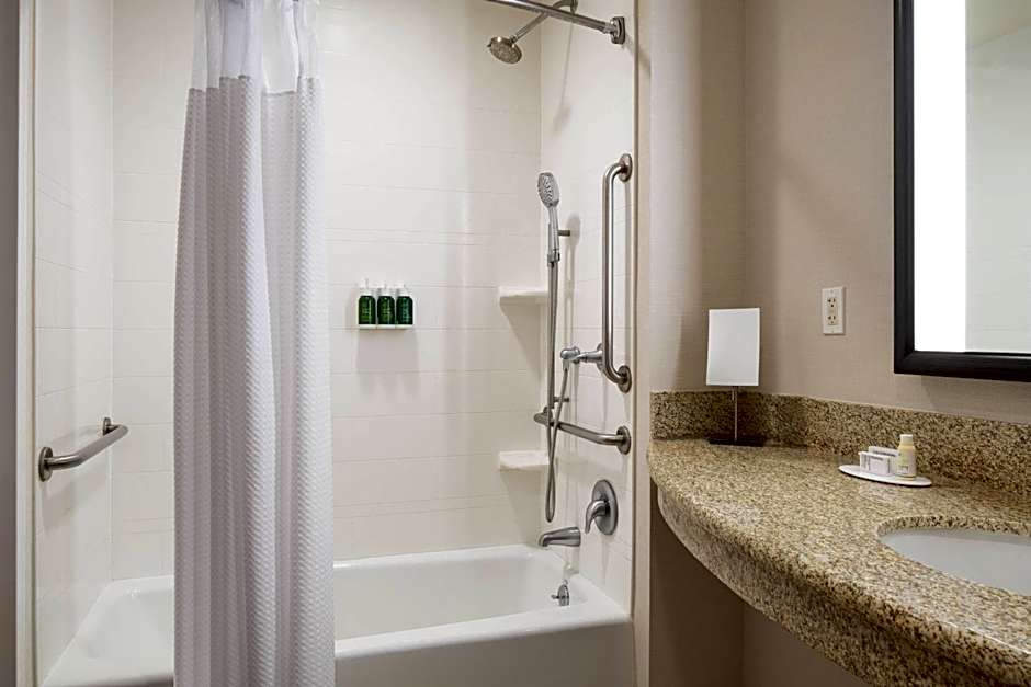 Courtyard by Marriott Santa Barbara Goleta