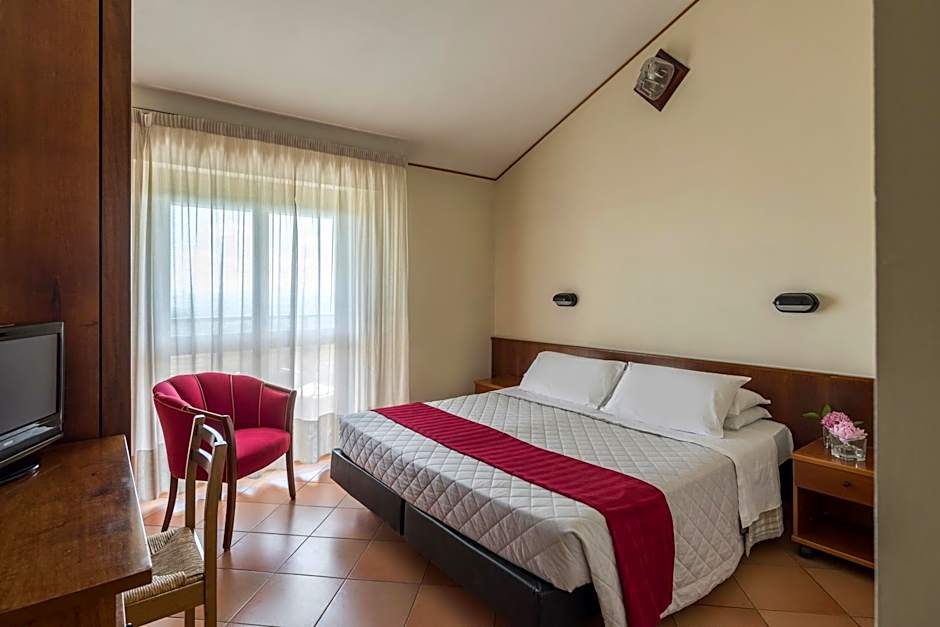 Hotel Miralaghi Family & Sport