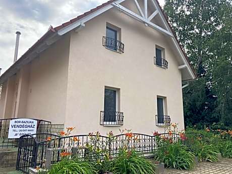 Bor-Bazilika-Vendégház