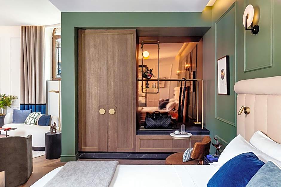 Photo 1 of 5 of Junior Suite