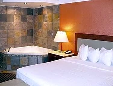 Lexington Inn & Suites NW Chicago Elgin