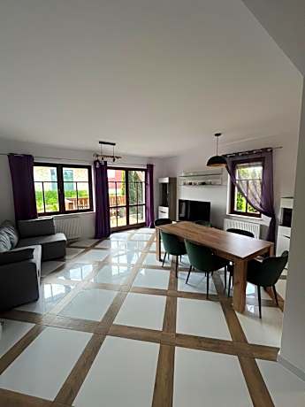 Three-Bedroom Deluxe Apartment
