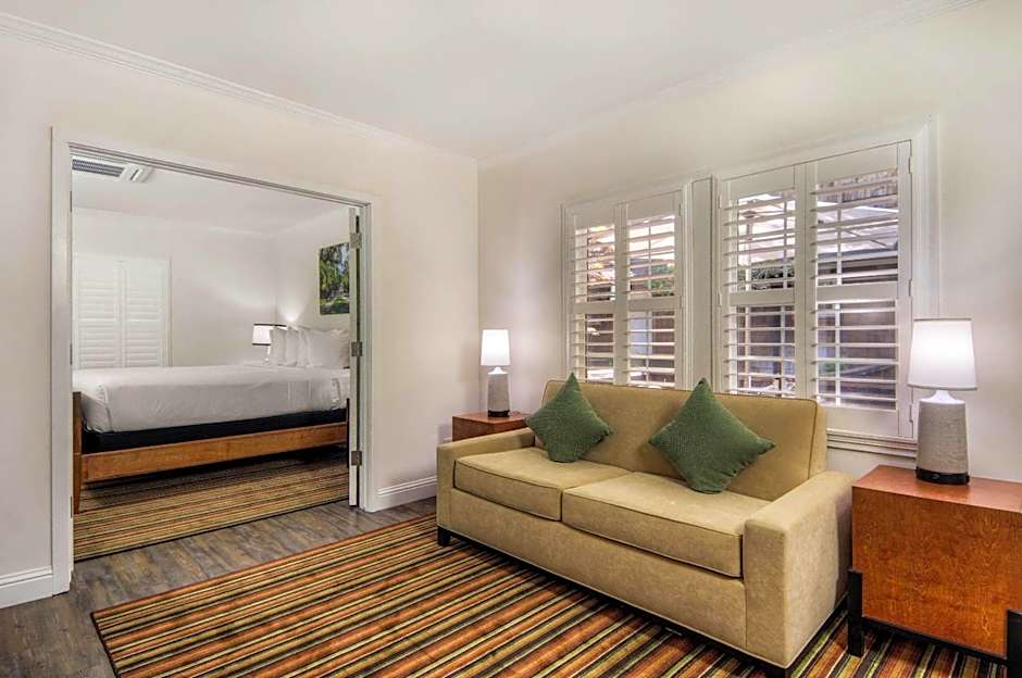 Aggie Inn, an Ascend Collection Hotel