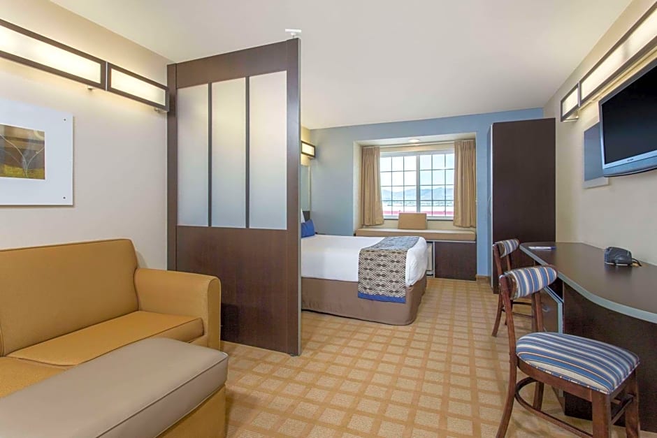 Microtel Inn & Suites By Wyndham Klamath Falls