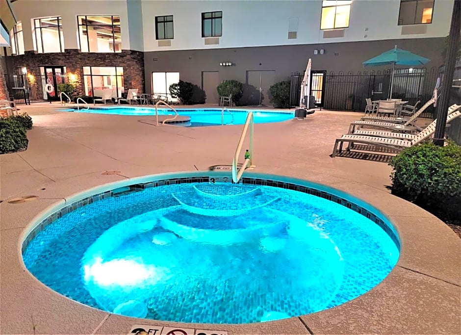 Holiday Inn Express Hotels & Suites Washington-North Saint George, an IHG Hotel