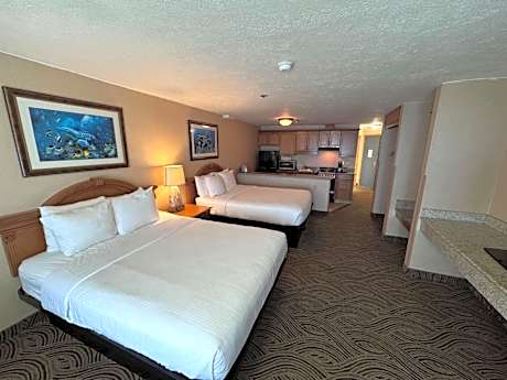 Superior Queen Room with Two Queen Beds