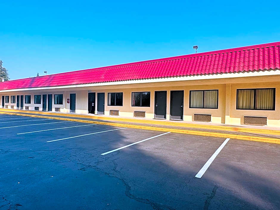 Timberland Inn & Suites