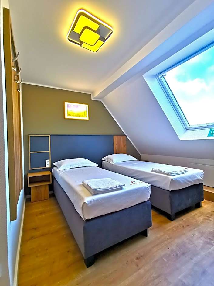 Home Inn Hotel