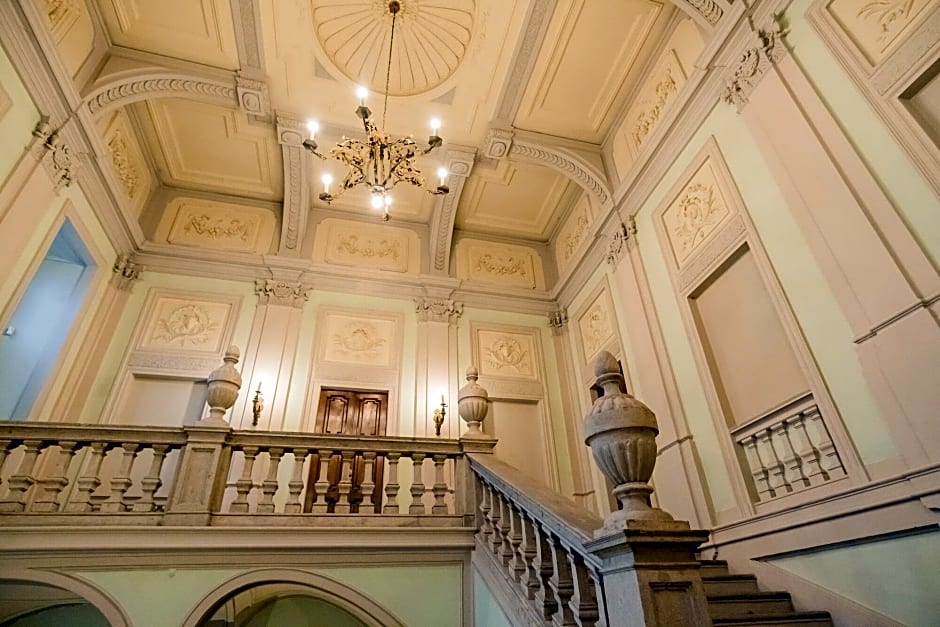 Royal Palace Hotel