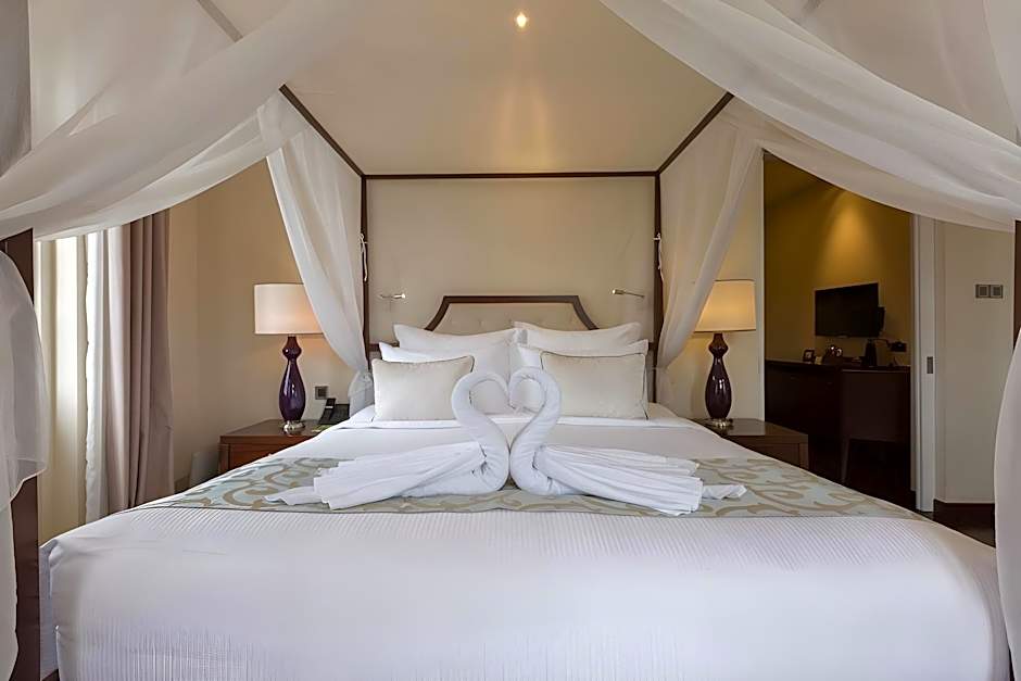 Villa Song Saigon (Saigon River Villa)