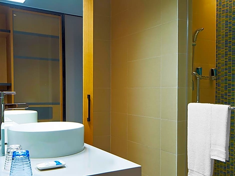 Aloft Dongguan Songshan Lake