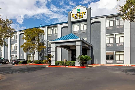 Quality Suites
