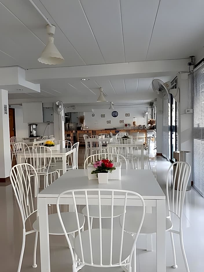 Bed by City Surawong Patpong