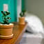 BED Friends Poshtel
