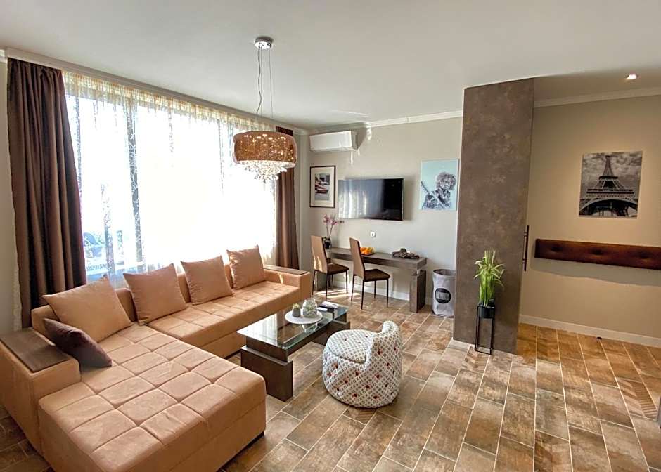 Luxury Apartments Ivon