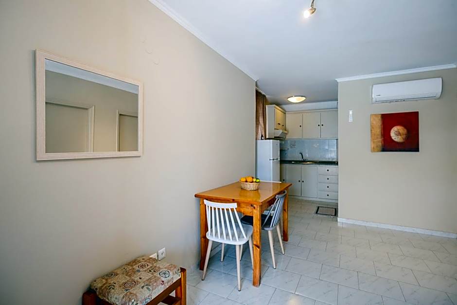 Rose Club Apartments