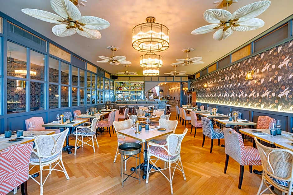 Portie Deluxe Suites by DA'HOME