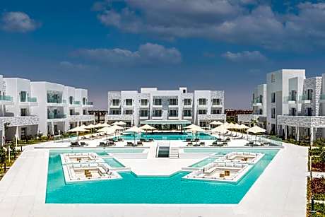 Tanoak Resort