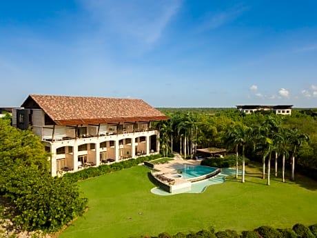 Los Altos Residences