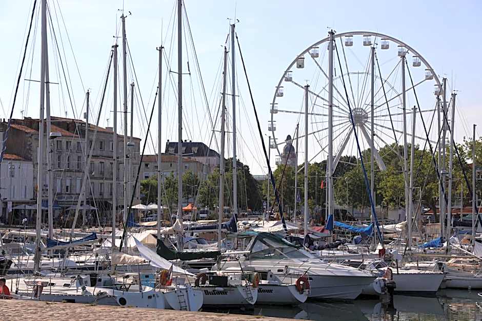 Un Hotel sur le Port