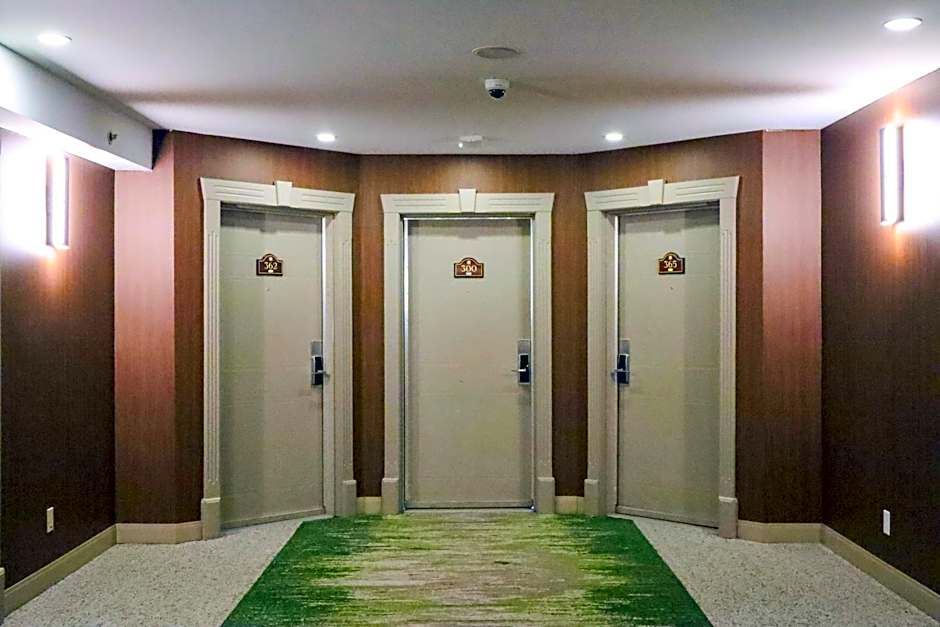 Ramada Plaza by Wyndham Gatineau/Manoir du Casino