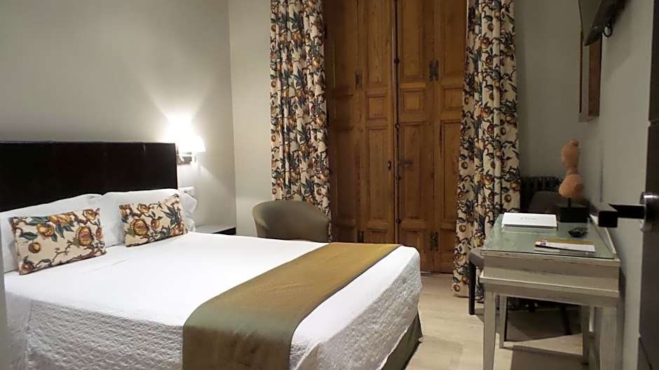 Hotel Moderno Puerta del Sol