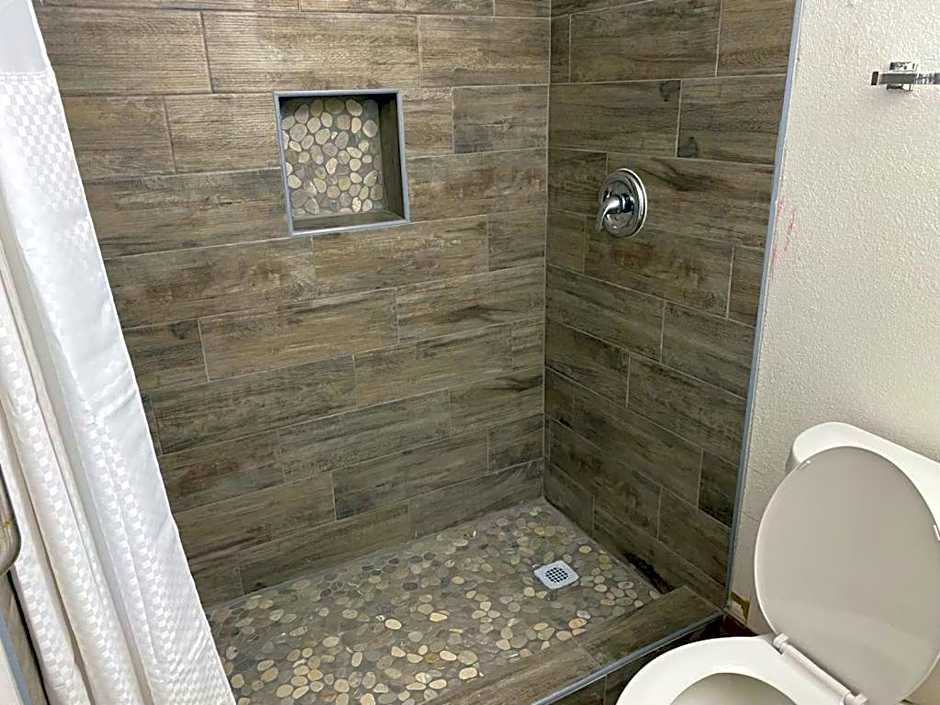 Texas Inn and Suites Raymondville
