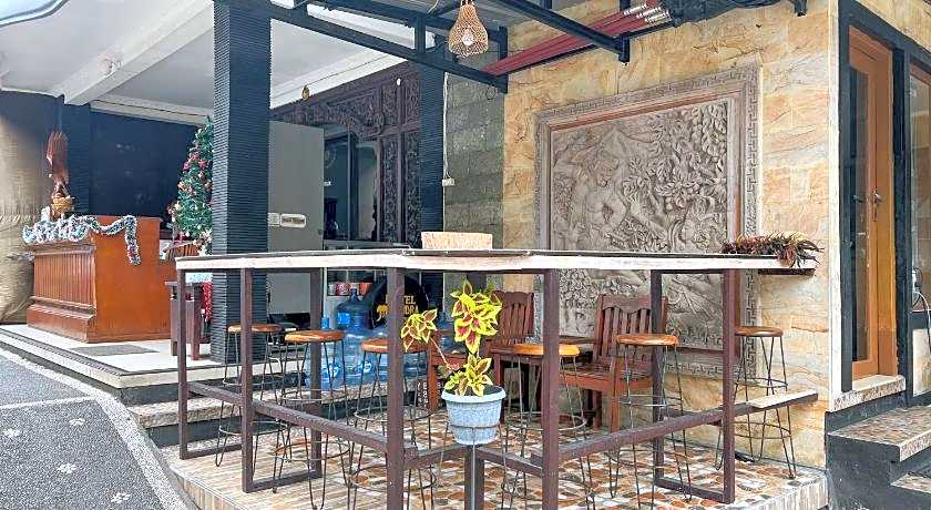 Mahendra Beach Inn