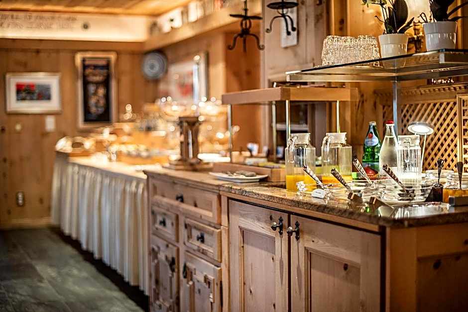 Relais & Châteaux Schlosshotel Chastè - Scuol Tarasp