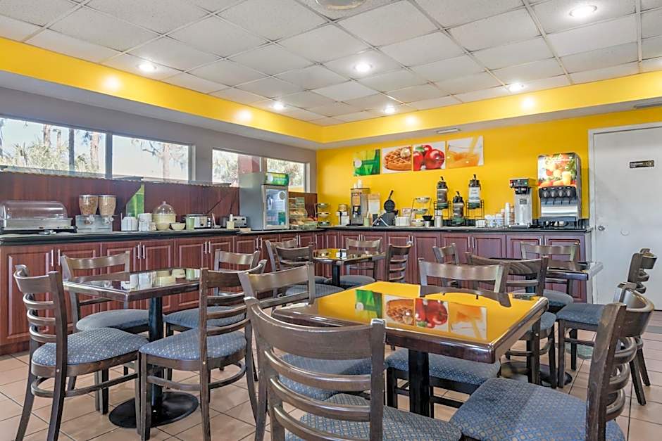 Quality Inn Sarasota North Near Lido Key Beach