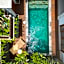Sundaze 2 - Canggu Paradise with Pool and Kitchen Brand NEW