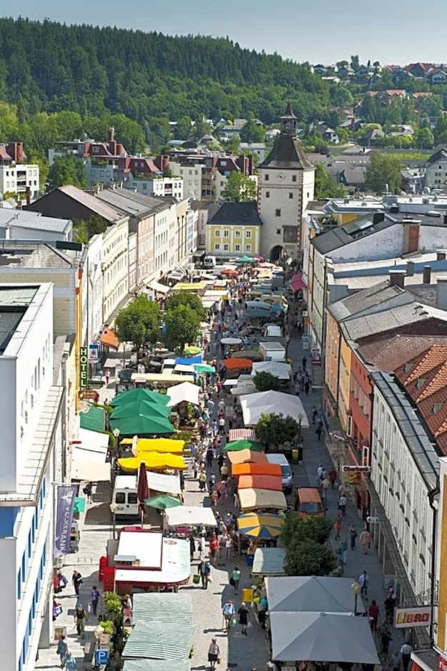 Stadthotel Restaurant Auerhahn