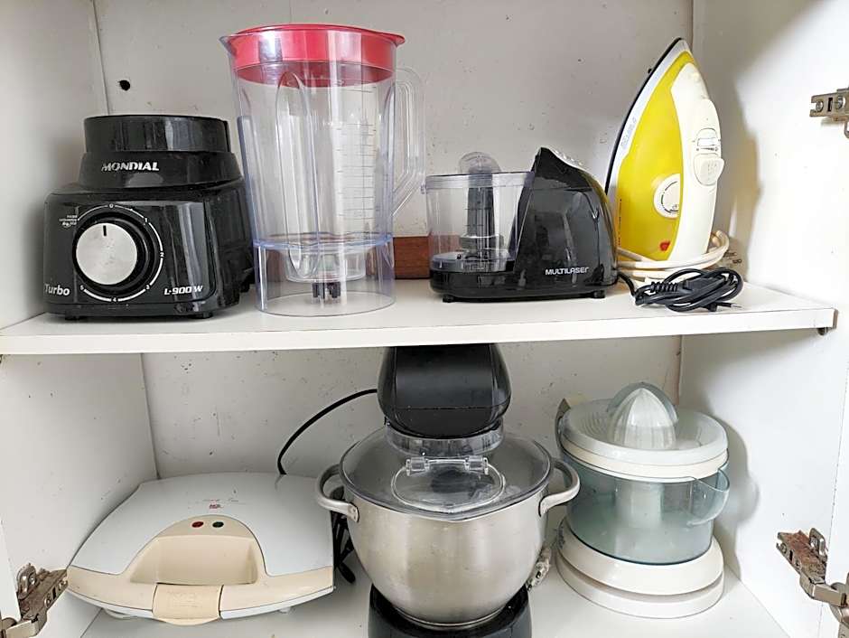 Casa completa a 70 m da praia dos ossos