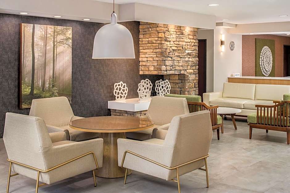 Photo 1 of 14 of Fairfield Inn & Suites by Marriott Portland Airport