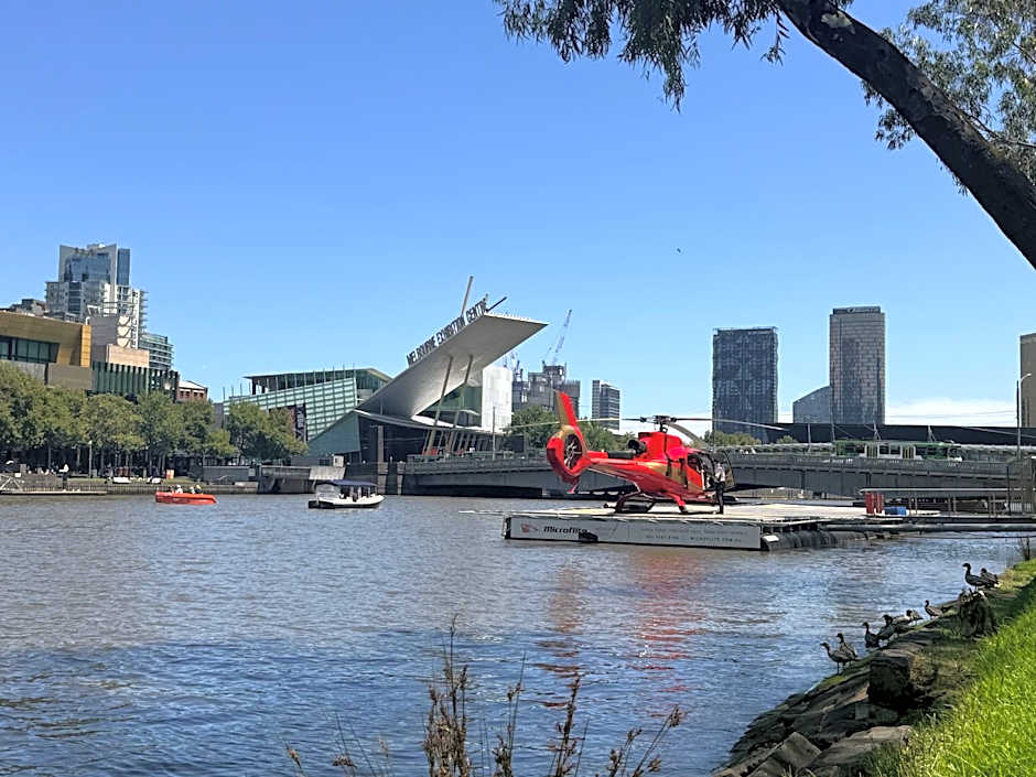 Aura on Flinders Serviced Apartments