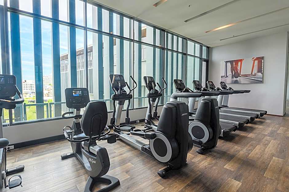 Oakwood Hotel & Residence Sri Racha