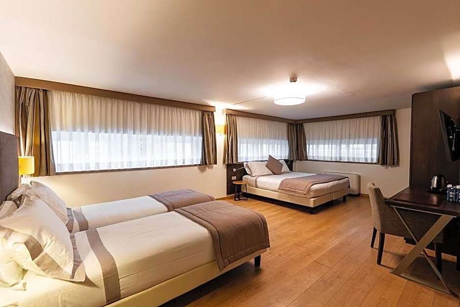 Quadruple Room — 18 fotoğraftan 1. fotoğraf