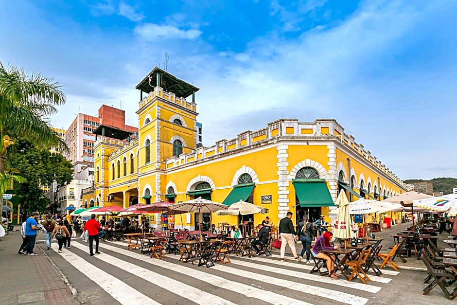 Studios Rio Branco by Viva - Prédio moderno, aptos com cama king-size no centro de Floripa